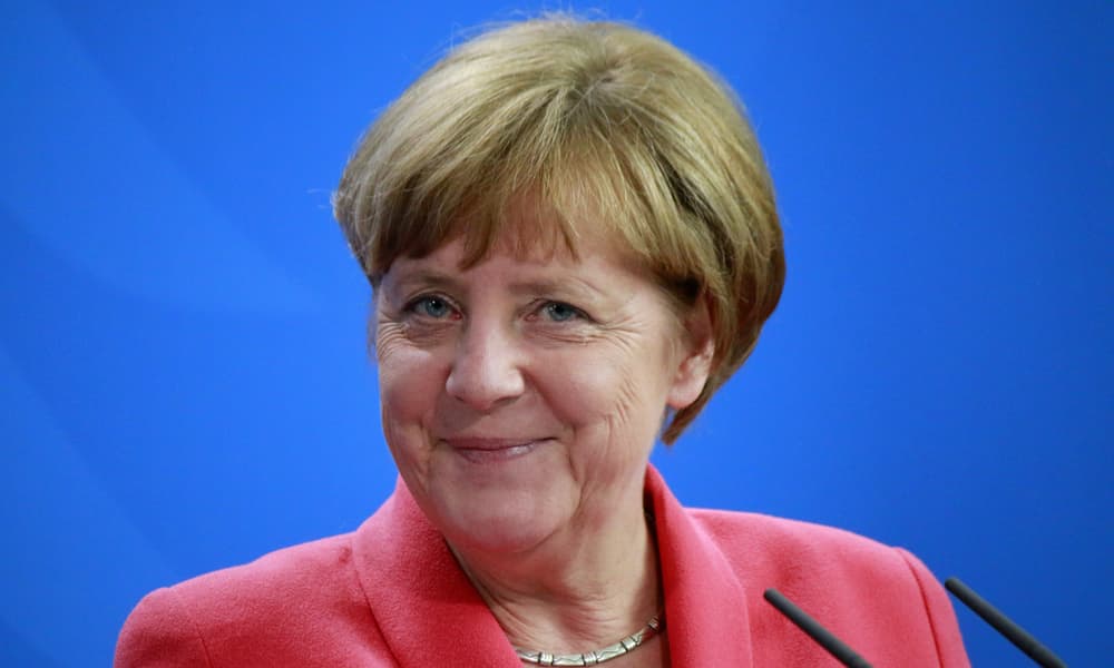Eski Başbakan Merkel, UNESCO Barış Ödülüne Layık Görüldü
