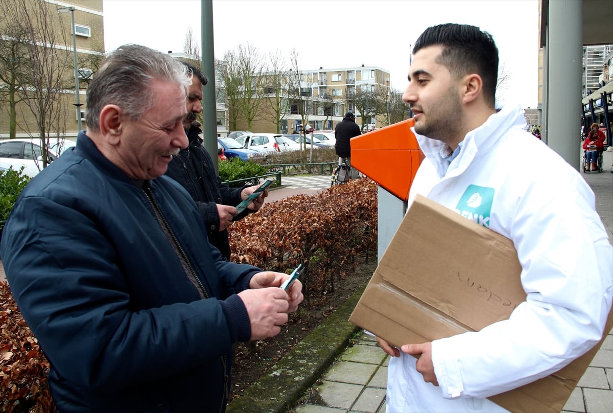 Hollanda genç DENK partisi