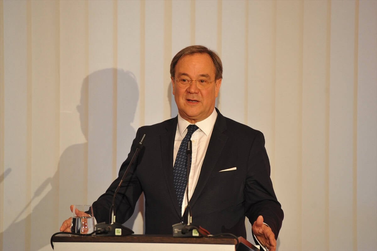 KRV) Başbakanı Armin Laschet