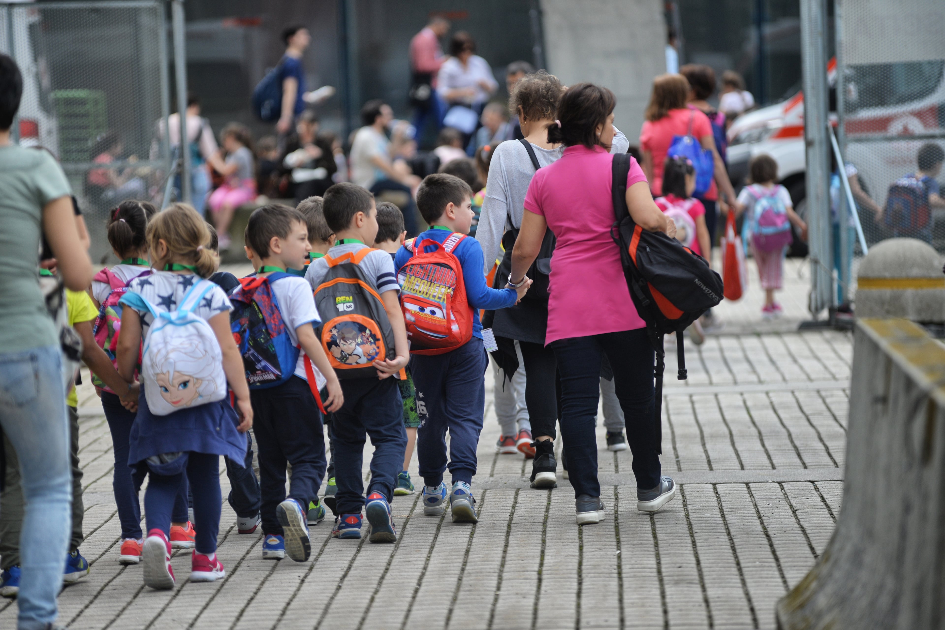 Fransa’da Değişen Dengeler ve Okul Gezilerinde Başörtüsü Yasağı