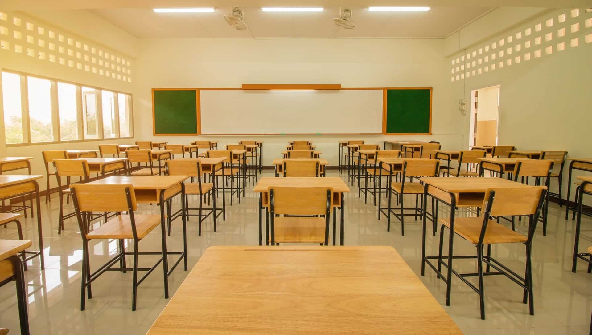 Fransa'da Hükûmetin hedefinde bu defa Avicenne Lisesi var.
