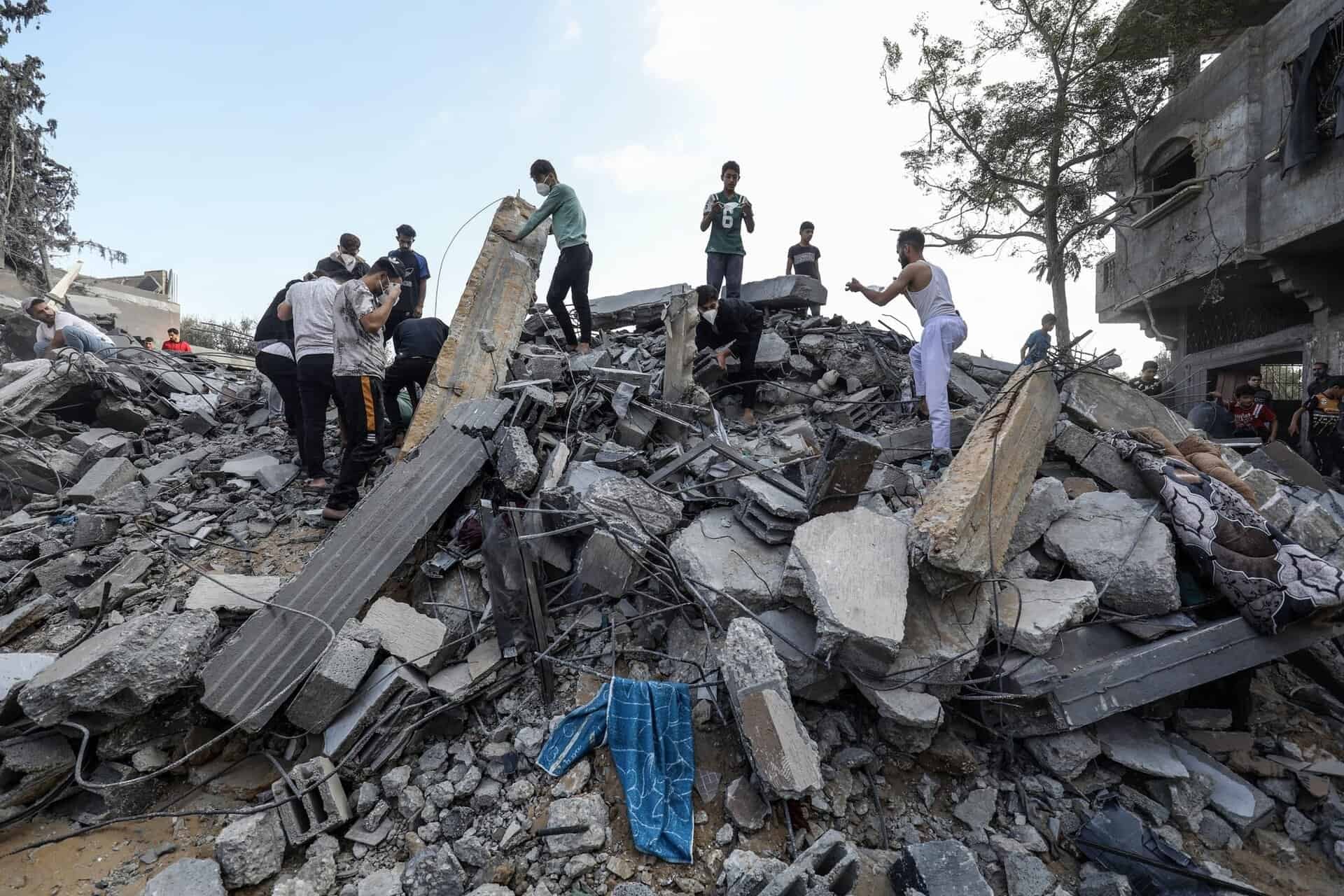Gazze’de savaşın Filistinliler üzerindeki korkunç etkileri gündemde. Savaş sürerken bölgede insani yardım ve sağlık hizmetlerine devam eden UNRWA’nın Sağlık Direktörü Dr. Akihiro Seita, Gazze’deki acı bilançoyu paylaştı.