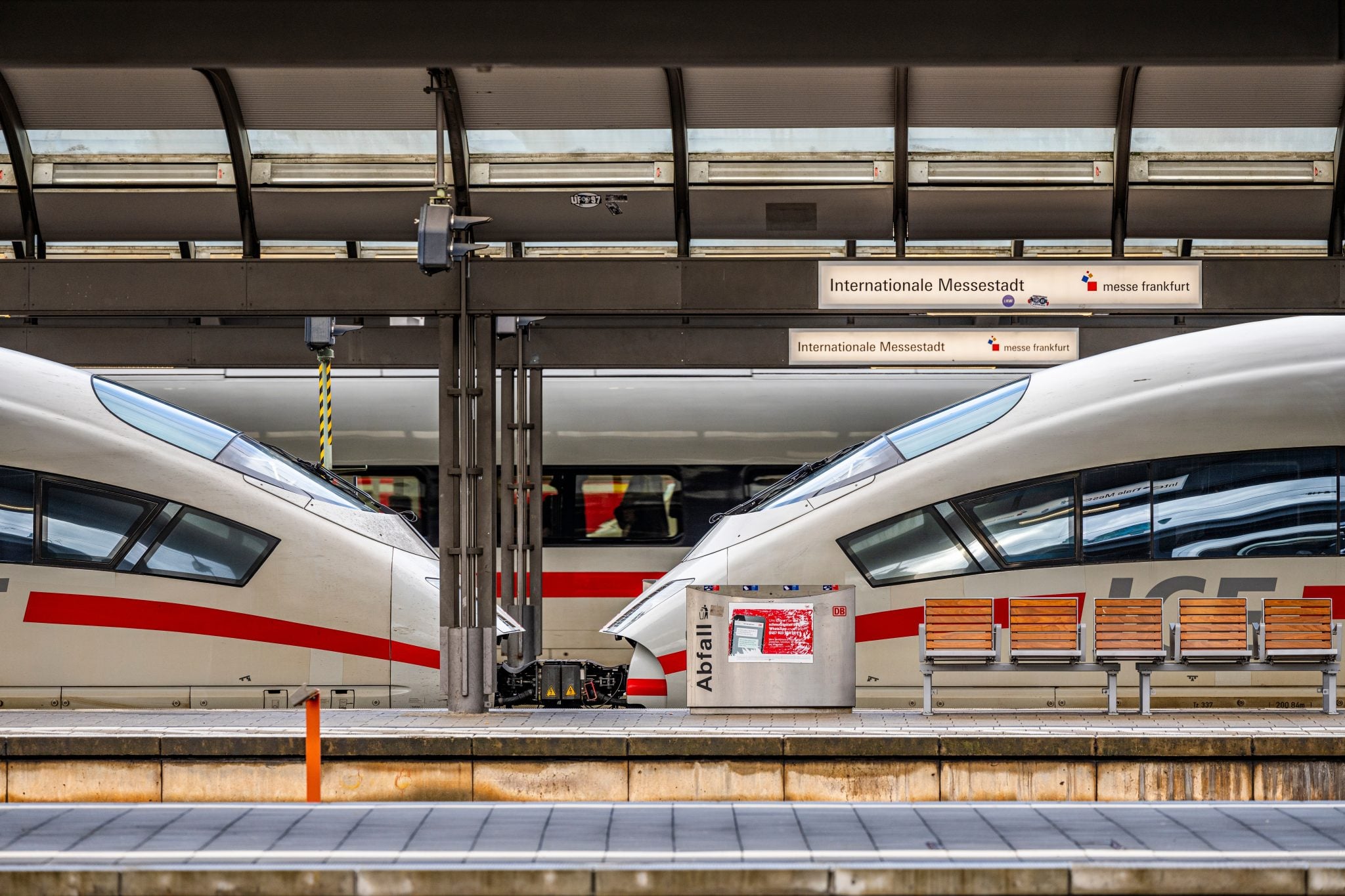 Dakiklikten Kaosa Deutsche Bahn: Almanya’nın Demiryolu Çıkmazı