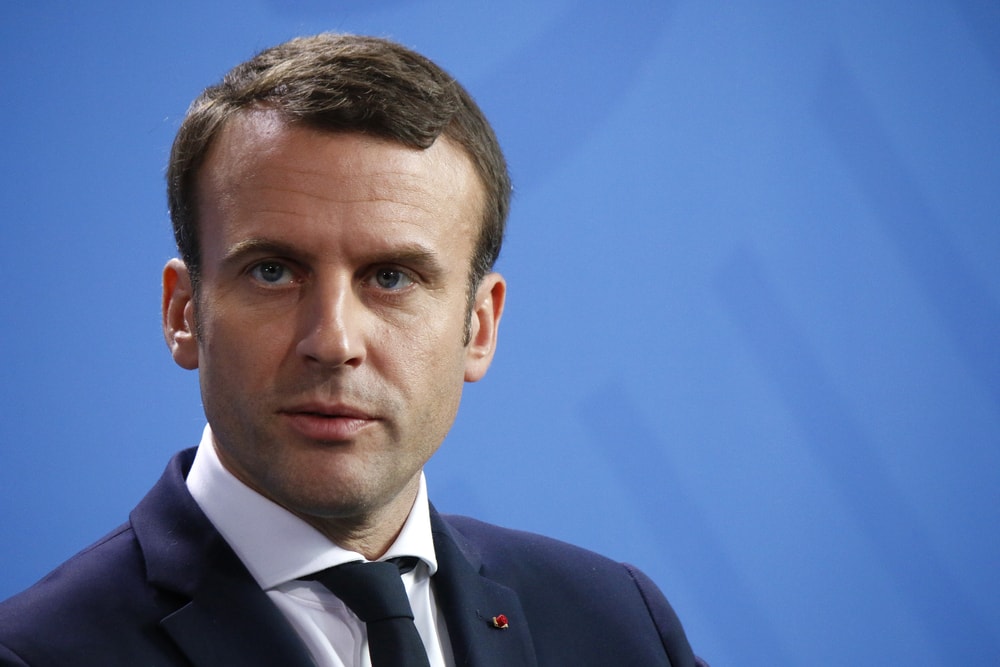 fransa emmanuel macron kilise açılımı