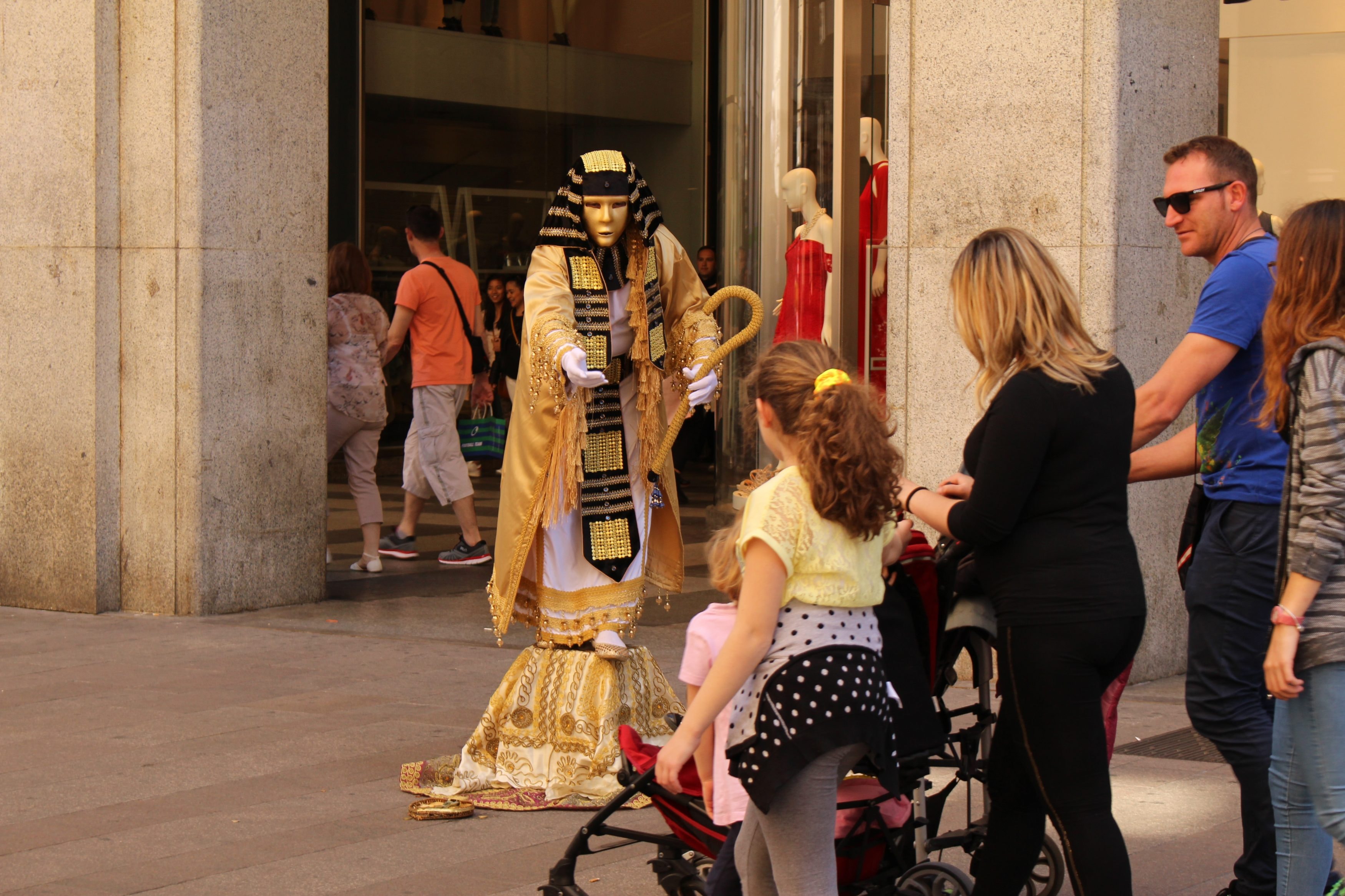 Avusturya | “Burka Yasağı”ndan En Çok Turistler ve Sokak Sanatçıları Etkilendi