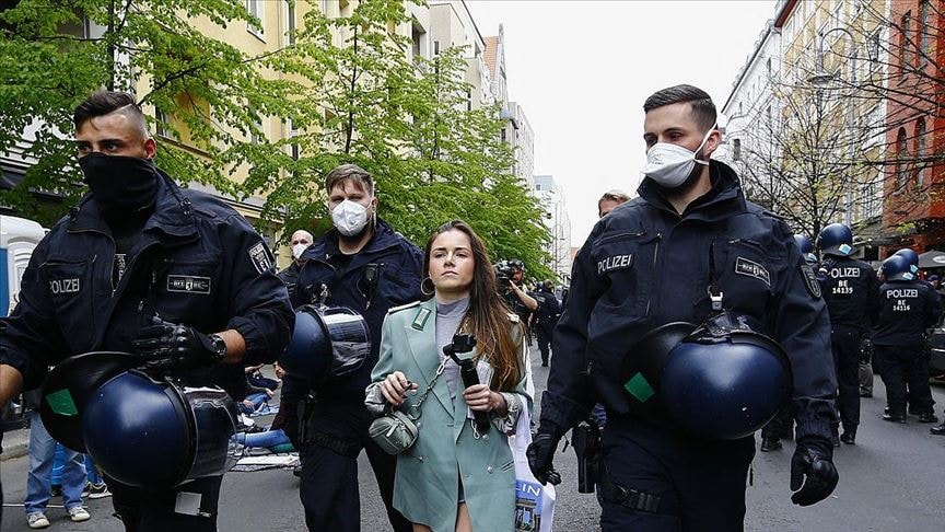 Almanya Kovid-19 tedbirleri protestosu