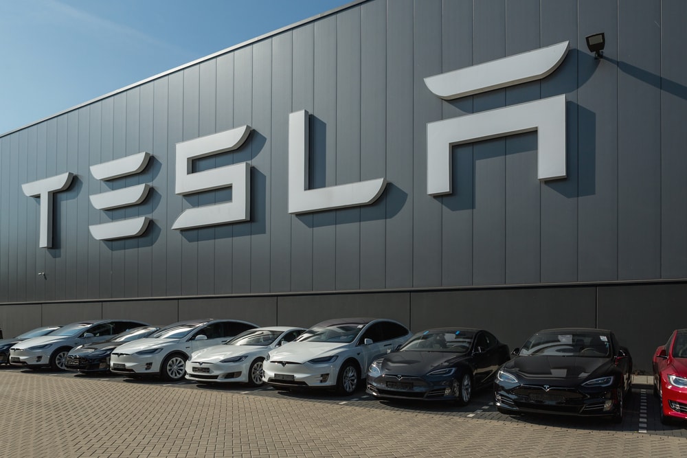 Tesla, Irkçılık Nedeniyle 137 Milyon Dolar Tazminat Ödemeye Mahkum Edildi