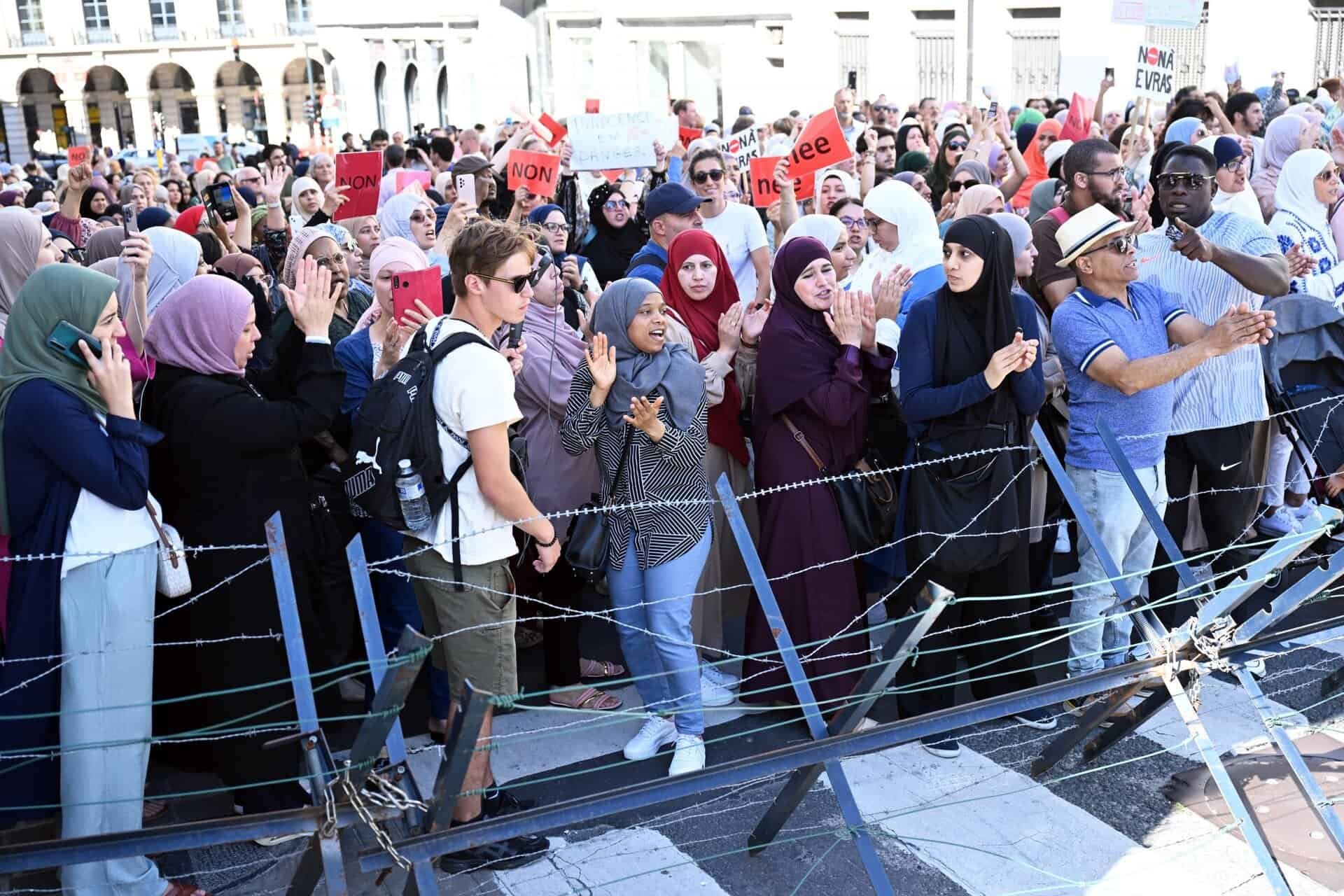 Okullarda Zorunlu Cinsellik Eğitimi Tartışılmaya Devam Ediyor