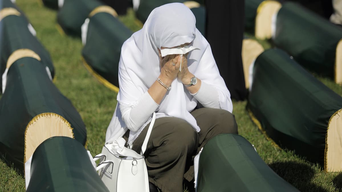 Bosna Hersek'te Savaş Suçundan Yargılanan Eski Sırp Askere 35 Yıl Hapis