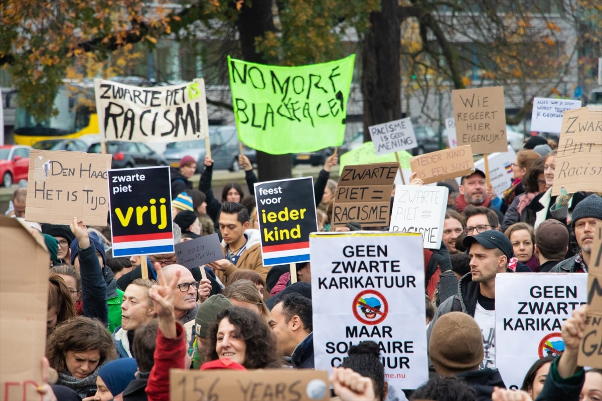 Hollanda Irkçılık Karşıtı Gösteri