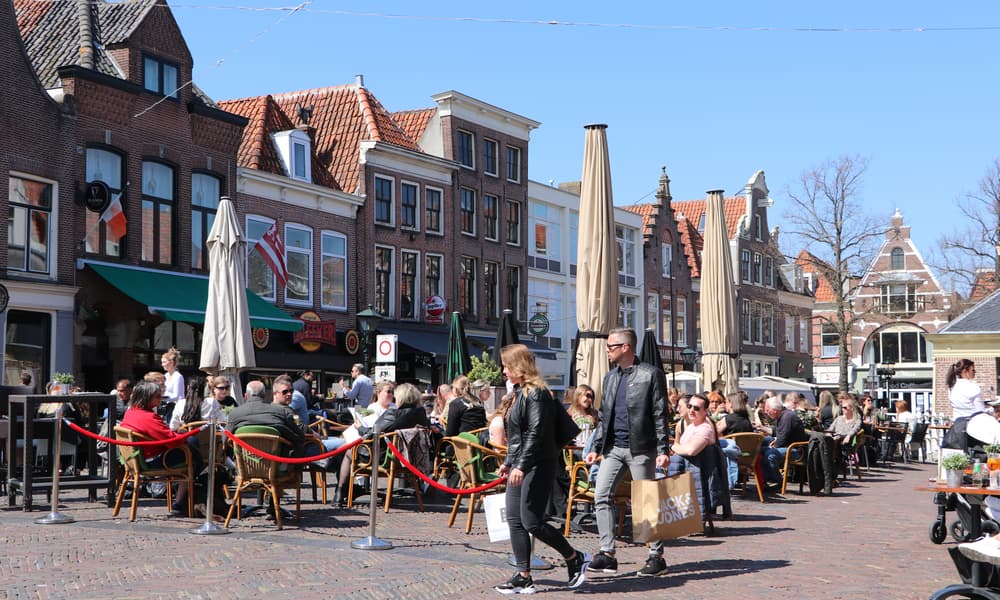 Hollandada Sokağa Çıkma Kısıtlaması Sona Erdi