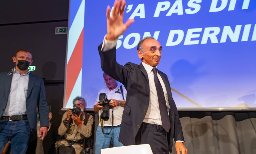 Adaylığını Açıklayan Zemmour: “Müslümanlar Asimile Olmalı”