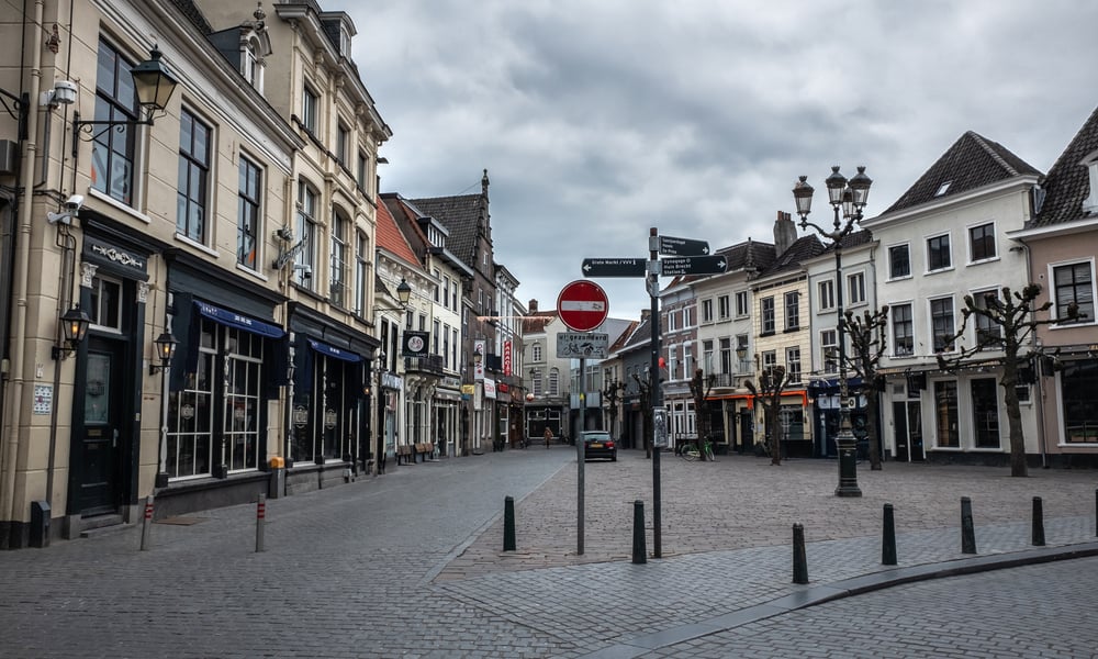 hollanda kovid-19 kapanma
