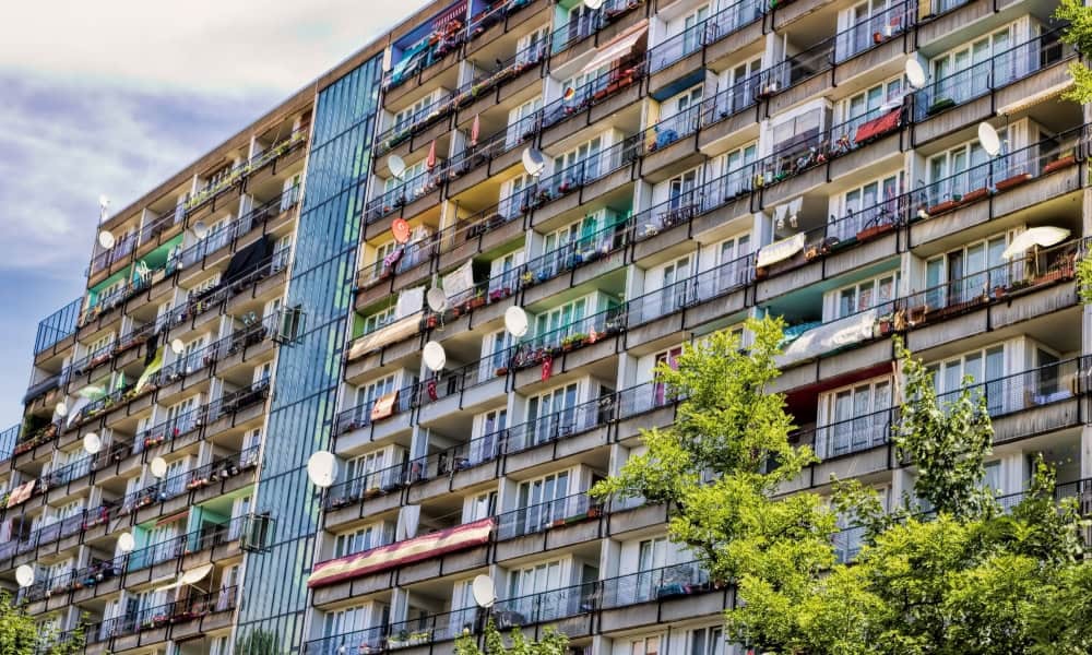 Göçmen Kökenlilerin Barınma Koşulları ve Almanya’daki Konut Piyasası