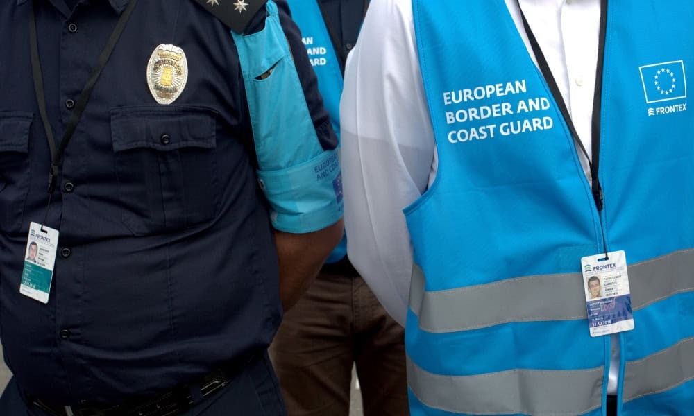 “Frontex Sığınmacıları Geri İtmek İçin Yunanistan ile İş Birliğinde”