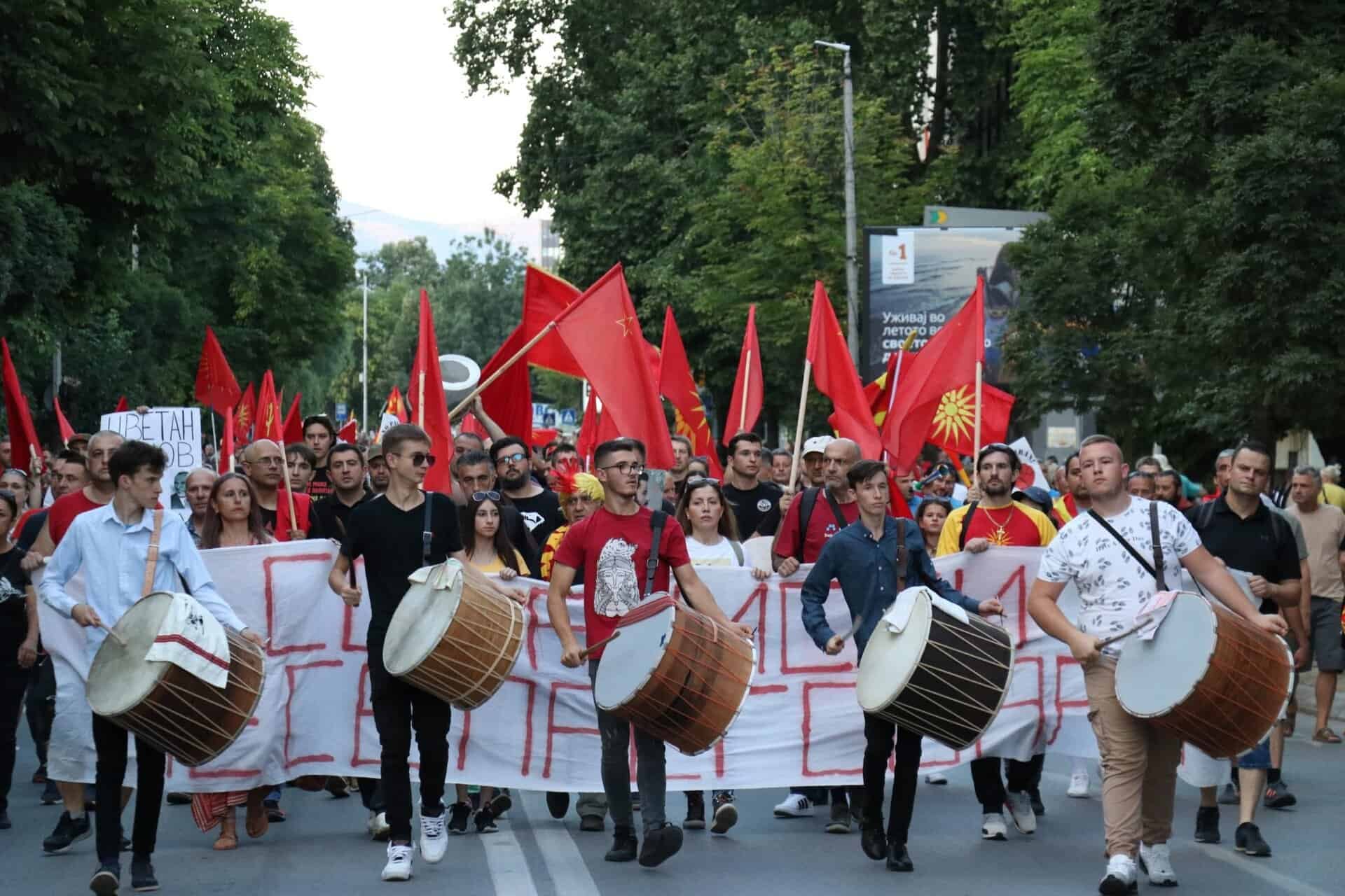 Kuzey Makedonya AB’ye Üyelikte Yol Ayrımında