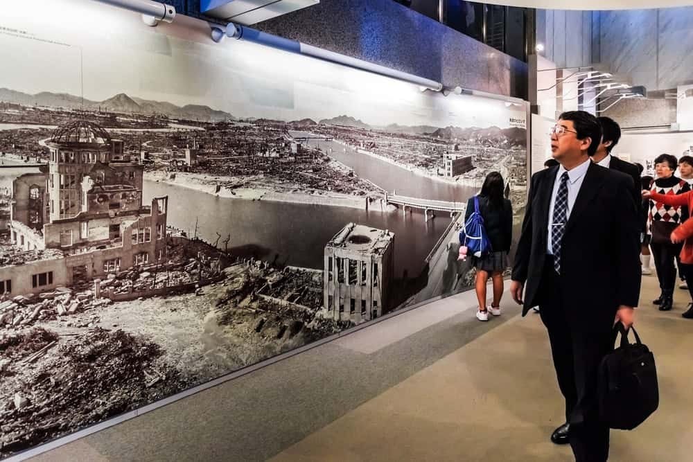 ABD’nin Hiroşima’ya Atom Bombası Atmasının Ardından 77 Yıl Geçti