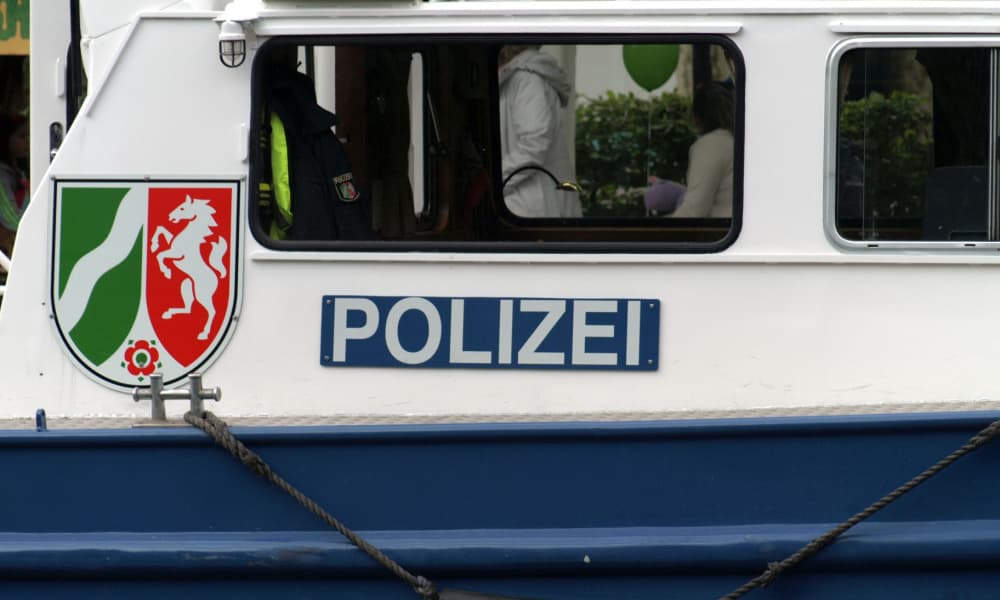 Polis Memurları Nazi Sembolleri Kullanmakla Suçlandı