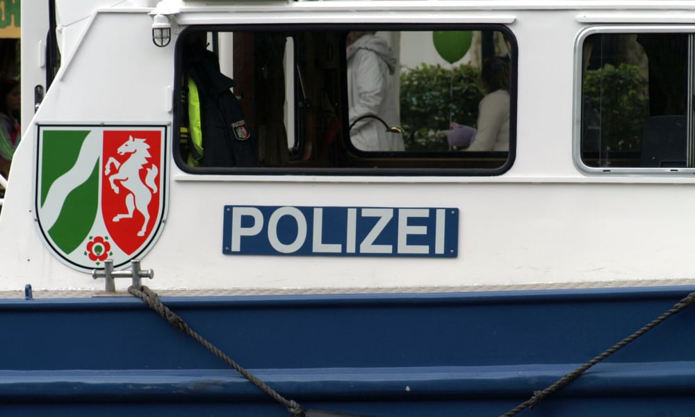 Polis Memurları Nazi Sembolleri Kullanmakla Suçlandı