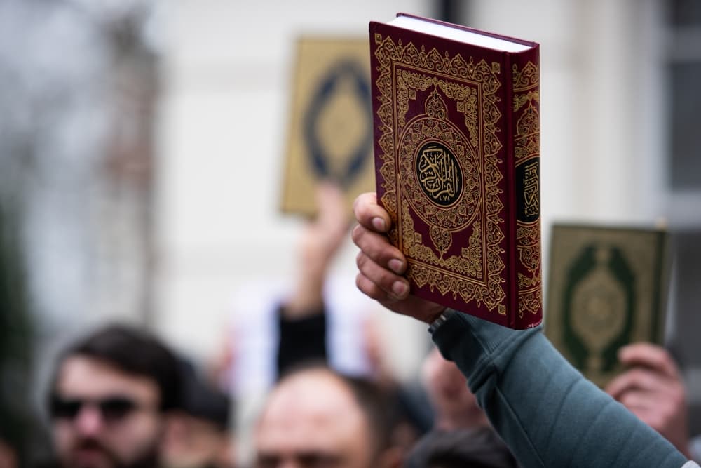 “Toplum İçerisinde Düşman Yaratma Düşüncesiyle Kur’an Yakılıyor”