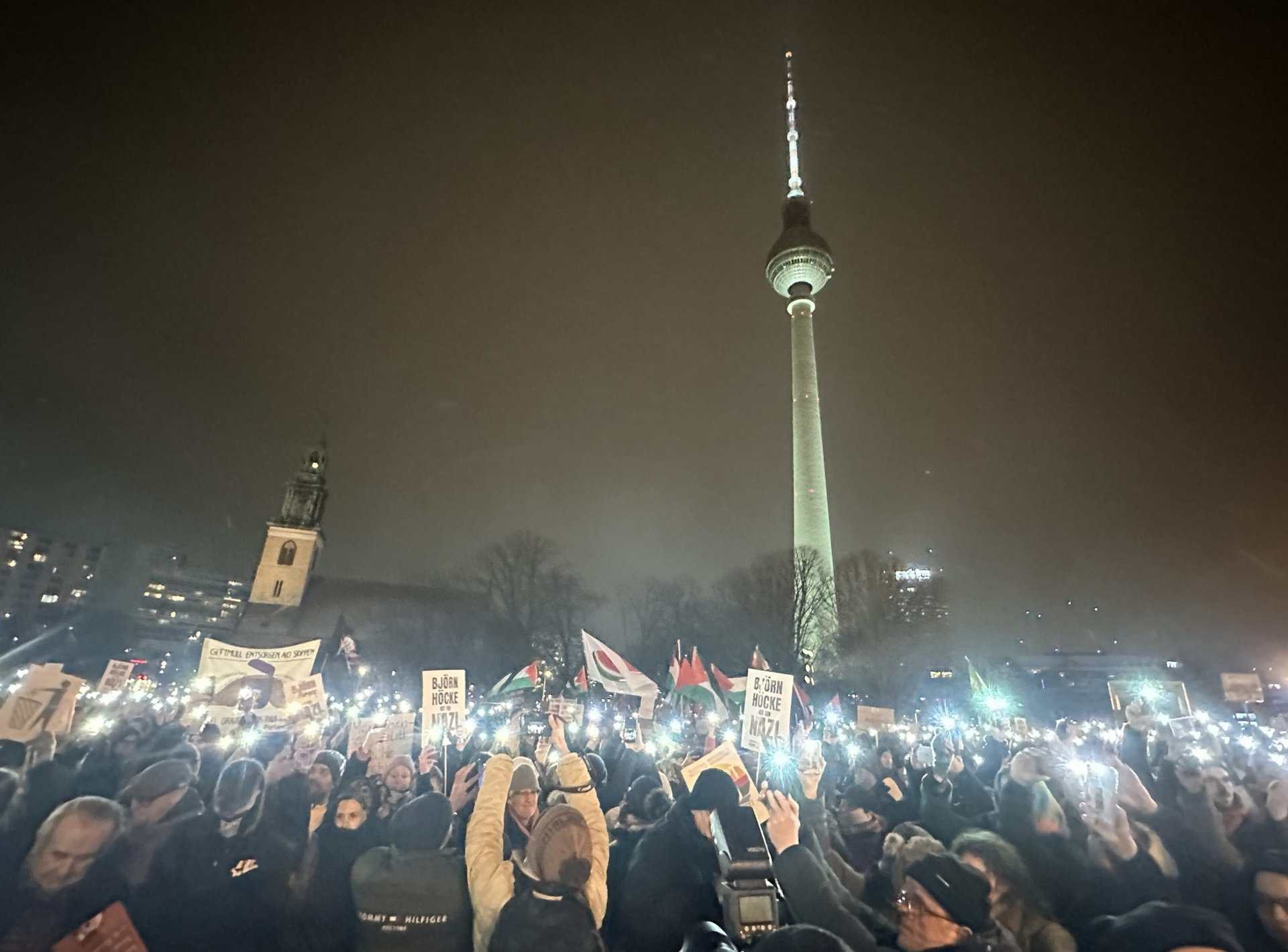 Almanya Aşırı Sağa Karşı Sokaklarda