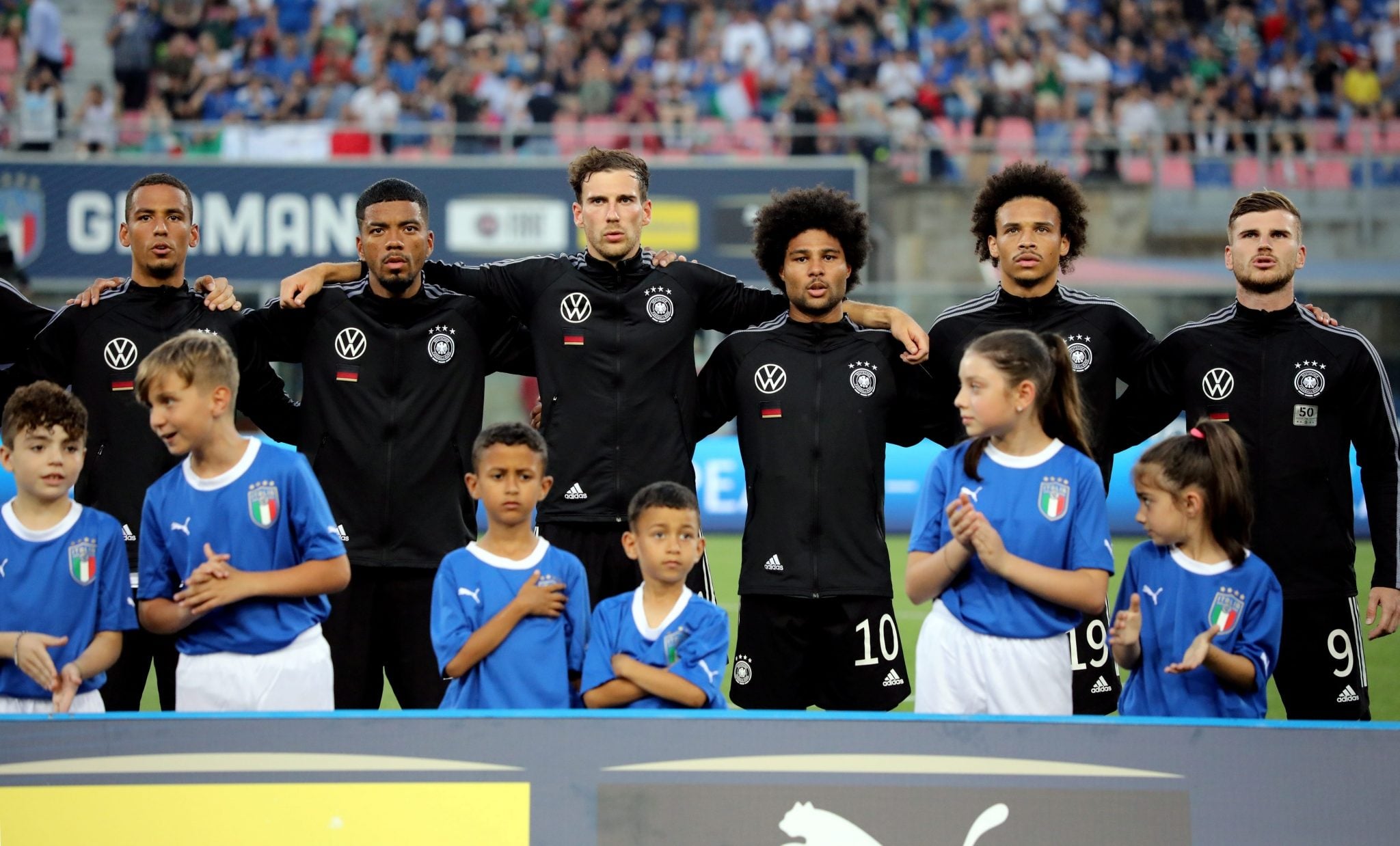 EURO 2024’ün Ev Sahibi Almanya, Futbolda Irkçılık Suçlamaları ile Gündemde