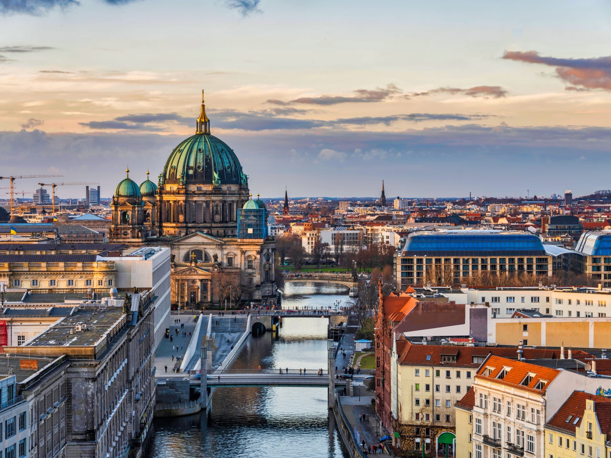 Berlin’de İslam ve Müslümanlar: Kozmopolit Bir Şehirde Müslüman Olmak