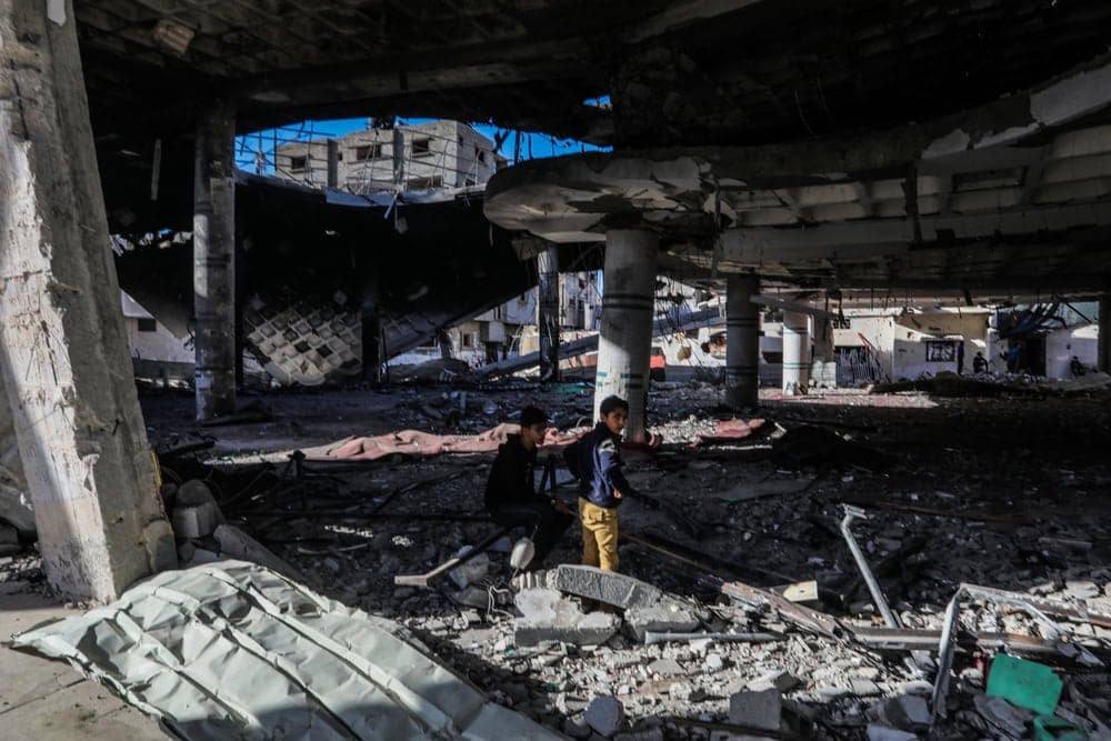 Birleşmiş Milletler bünyesindeki bir soruşturma, İsrail'i Gazze'de "imha" suçu işlemekle itham etti. Soruşturma, İsrail'in hastanelere yönelik kasıtlı saldırılarında "savaş suçu ve insanlığa karşı suç" işlediğini tespit etti.