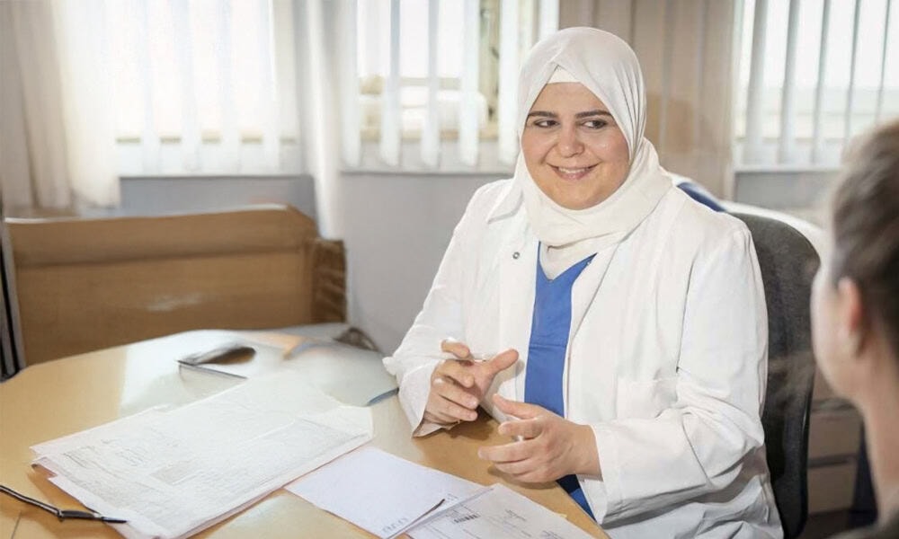 Çocuk yaşta geldiği Almanya'da doktor olarak yaşamını sürdüren Halep doğumlu Zilal Ghouzi ile Suriye'nin mevcut durumunu ve Almanya'daki geri dönüş tartışmalarını konuştuk.