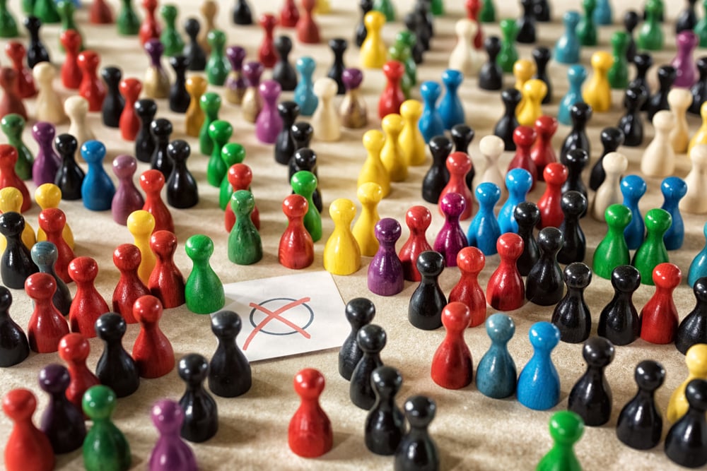 14 Eylül 2025’te Kuzey Ren-Vestfalya’da yerel seçimlerle birlikte Uyum Meclisi Seçimleri de yapılacak. Peki bu meclisler tam olarak ne işe yarıyor? Göçmenlerin siyasi temsilde yaşadığı boşluğu doldurmaya yeterli mi?