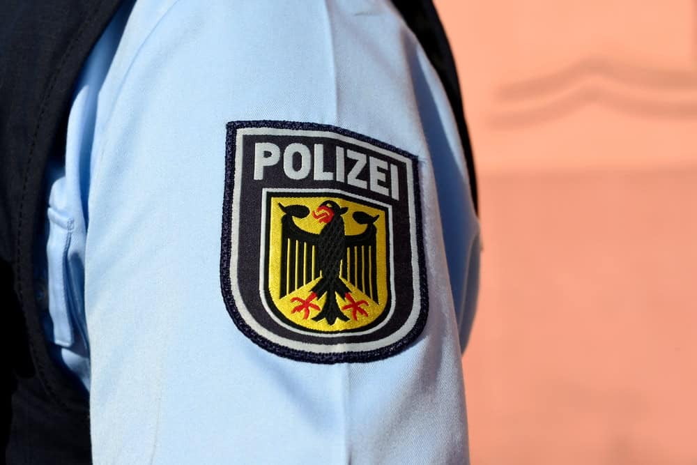 Fıkra Tadında Bir Olay: Alman Ordusu ve Polis Birbirini Düşman Sandı