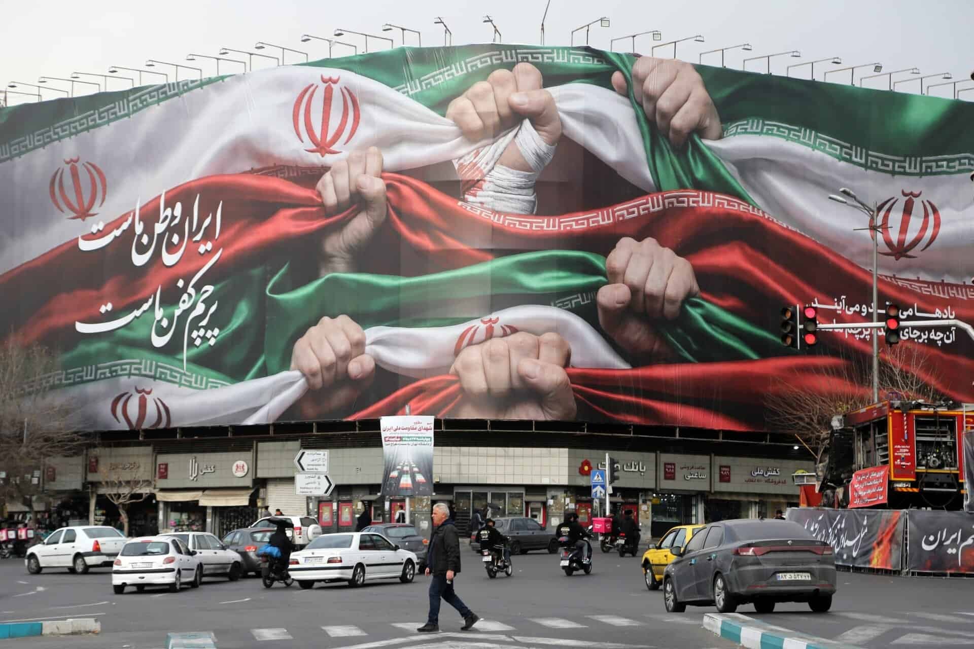 iran devrim protesto ayaklanma ekonomi islam cumhuriyeti