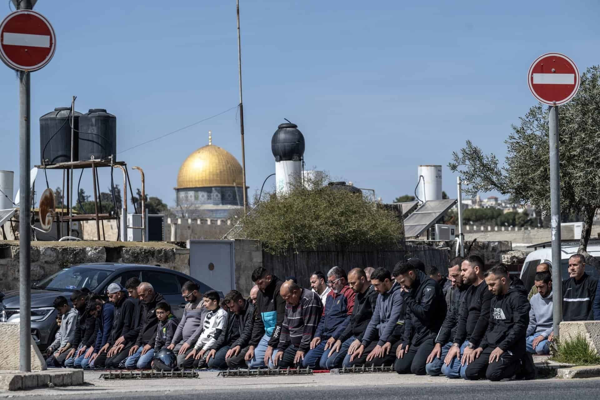 kudüs filistin mescid-i aksa israil işgal ibadet ramazan