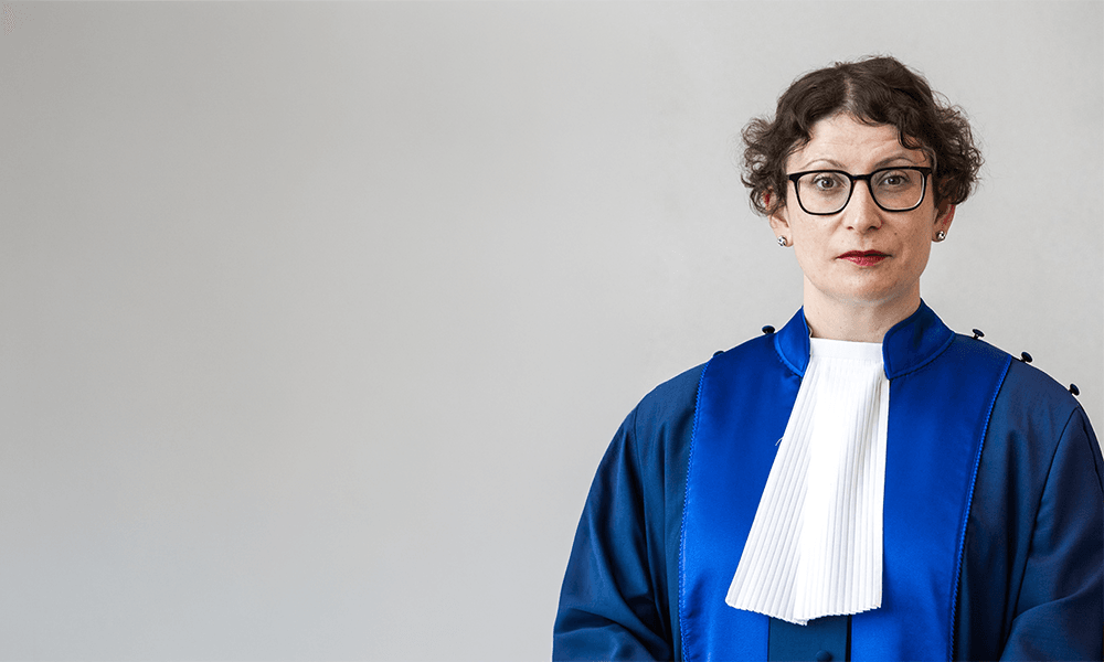 UCM Yargıcı Beti Hohler: “ABD Yaptırımları Hayatımı Etkiliyor, Kararlarımı Değil”