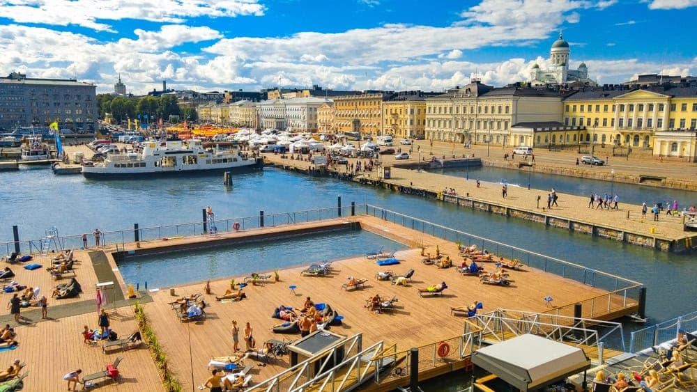 Avrupa mutluluk Finlandiya İskandinavya