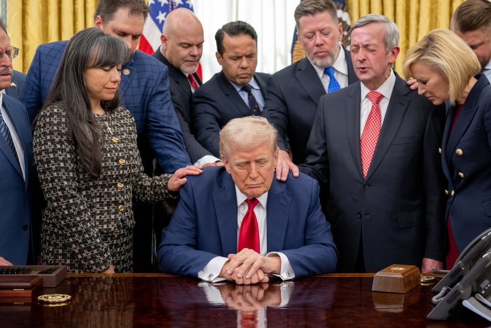 abd amerika bağımsızlık donald trump vatanseverlik sadakat savaşı
