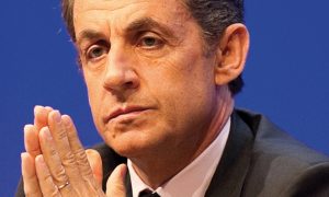 Fransa Cumhurbaşkanlığı Seçimleri Arefesinde Yükselen Tansiyon