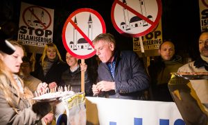 Gent’te Yapılan Diyanet Camisi Protesto Edildi