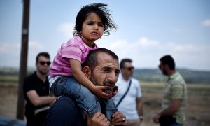 Fransa | Eski Adalet Bakanı: 67 Milyonuz, 24 Bin Mülteciyi Ağırlamaktan Korkuyoruz