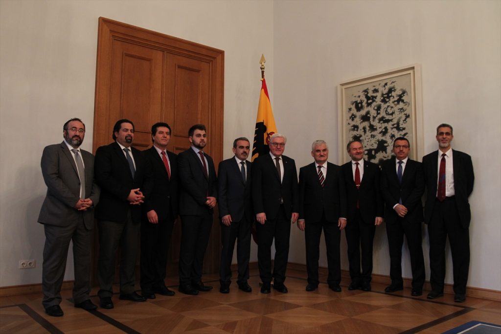 Almanya Cumhurbaşkanı Steinmeier Müslüman Derneklerle Görüştü