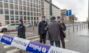 Belçika’da Yasa Dışı İkamet Edenleri Tutuklama Yasası