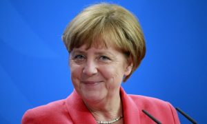 Angela Merkel, 2022 Nansen Mülteci Ödülünü Aldı