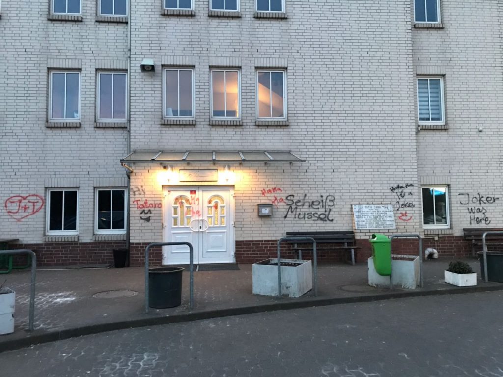 Almanya | Fatih Camii 6 Ayda İkinci Kez Saldırıya Uğradı