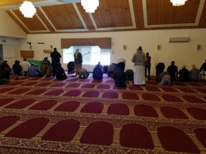 İsveç | Örebro’da Kundaklanan Cami Yeniden İbadete Açıldı