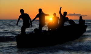 “Fransa Akdeniz’de Kurtarılan Göçmenleri Artık Almayacak”