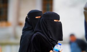 Danimarka’da Burka ve Peçe Yasağı Mecliste Kabul Edildi