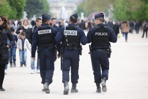 Fransa’da İki Aşırı Sağcı Gözaltına Alındı