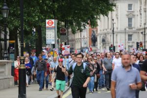 İngiltere | Londra’da Aşırı Sağcılar Gösteri Düzenledi