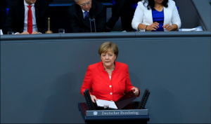 Almanya’da Başbakan Merkel’den Türkiye’ye Sığınmacı Övgüsü