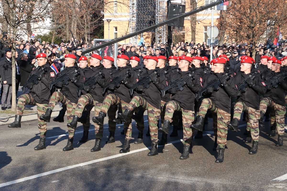 Sırp Cumhuriyeti'nin (RS) askerleri